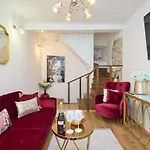Casa Nevia Altstadt By Interhome