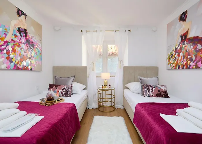 Casa Nevia Altstadt By Interhome בית נופש