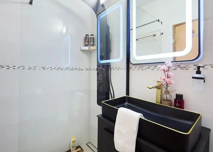 Casa Nevia Altstadt By Interhome