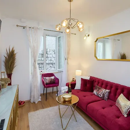 Casa Nevia Altstadt By Interhome Semesterbostad