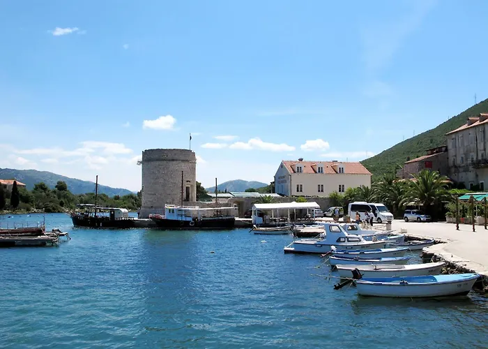 Casa Nevia Altstadt By Interhome