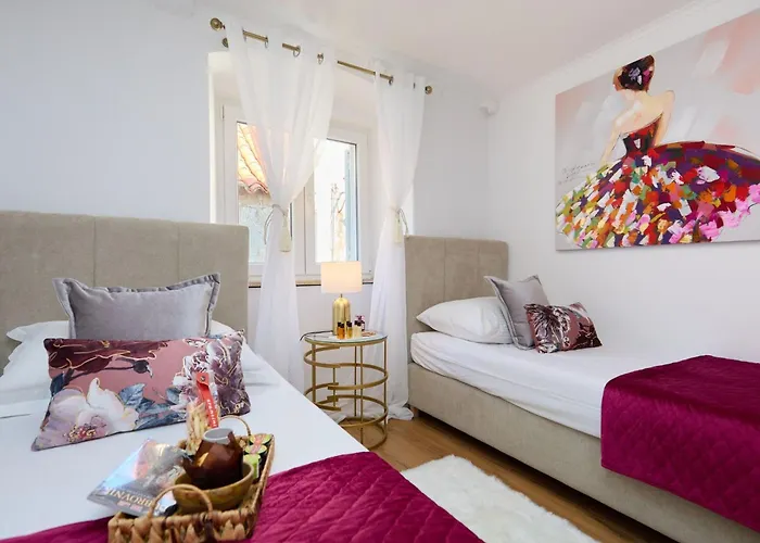 Hébergement de vacances Casa Nevia Altstadt By Interhome *